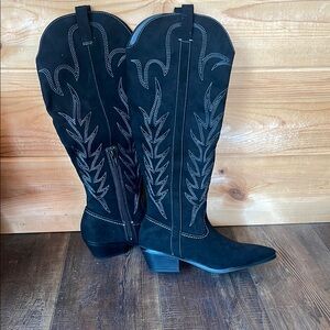 Women's Black cowgirl Western Boots